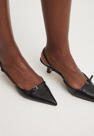 Pumps - black