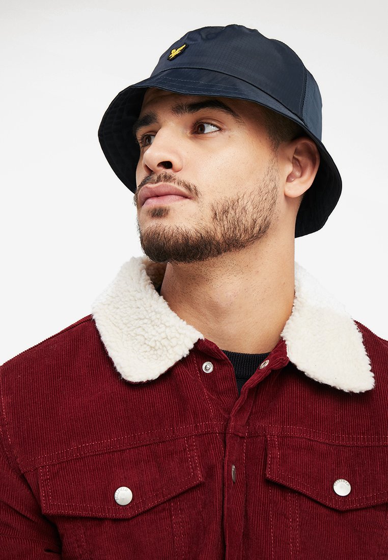 lyle and scott hatt 