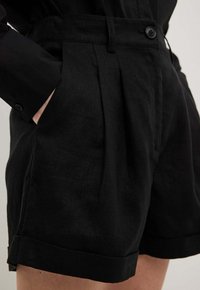 NA-KD Shorts - black