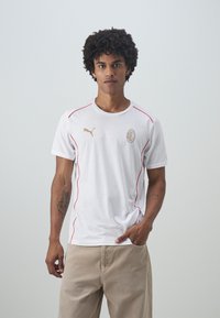 Puma AC MILAN CASUALS TEE - Sports T-shirts - white/red