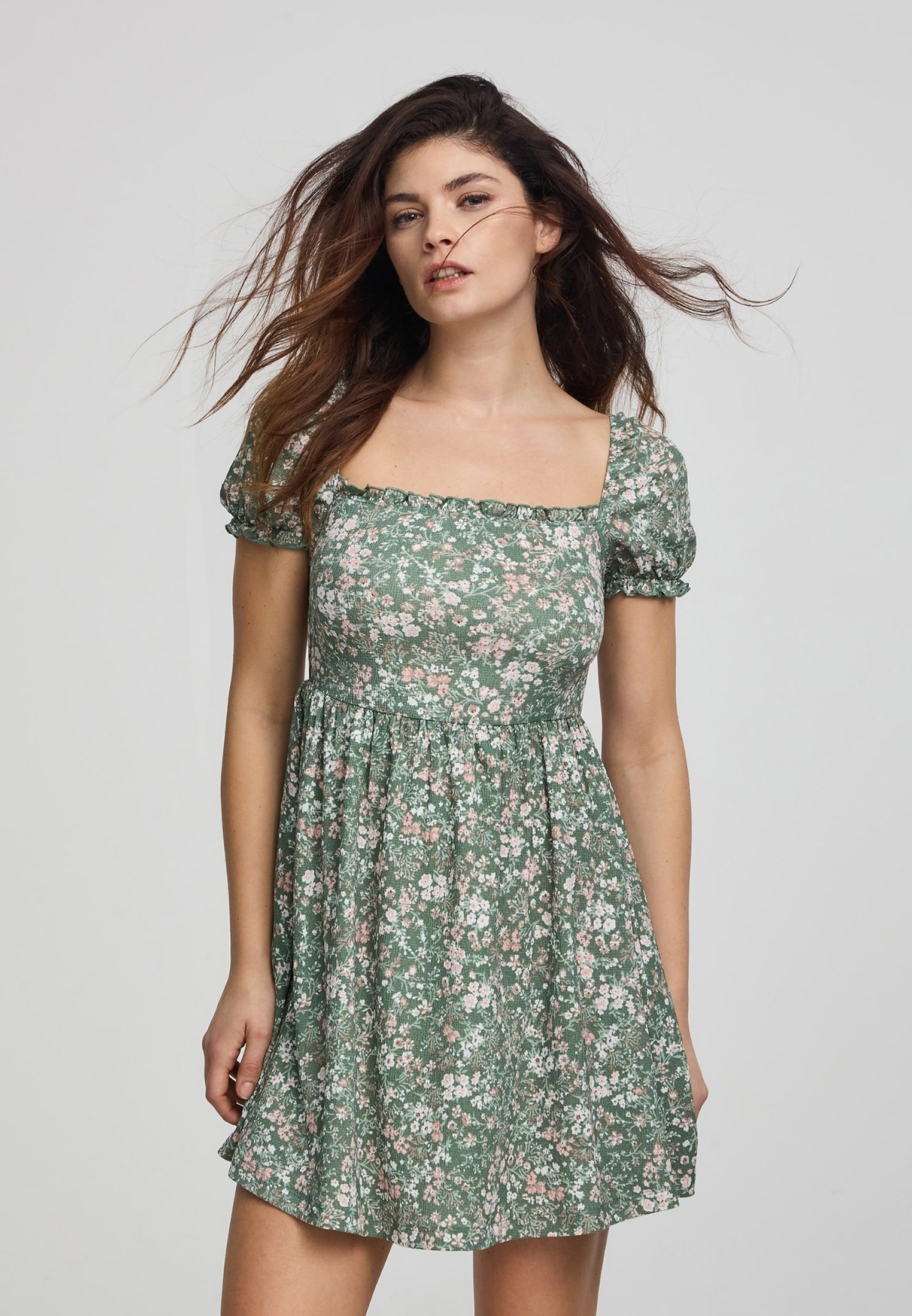 Terranova A FANTASIA Vestito casual var salvia/verde