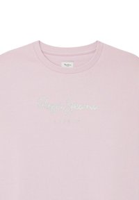 Ljusrosa crew-neck sweatshirt gjord av mjukt tyg med silverglittrande texten "Pepe Jeans London" som framhävs på framsidan.