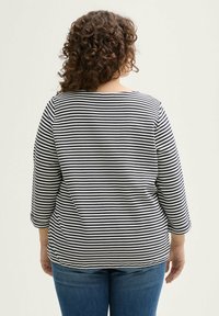 TOM TAILOR PLUS SIZE - MIT KNOPF-DETAILS - Long sleeved top - offwhite navy regular stripe
