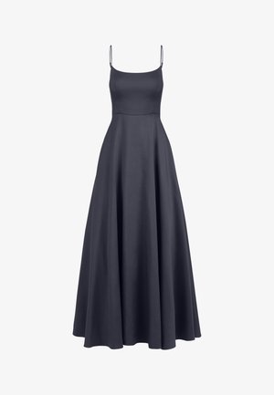 Largo vestido azul marino con un cuerpo ajustado, tirantes finos y una falda acampanada y fluida. Tejido suave con un diseño simple y elegante.