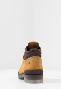 Jack & Jones Botines con cordones - dark yellow