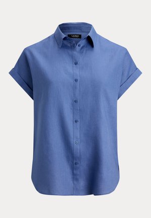 Ανοιχτό μπλε πουκάμισο με κοντά μανίκια και κουμπιά, με γιακά, απαλή υφή και ίσια τελειώματα. Διαθέτει διακριτικές ραφές και μπλε κουμπιά.