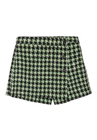 Shorts à motif pied-de-poule vert et noir en tissu texturé, avec une fermeture à bouton sur le devant et une coupe cintrée.