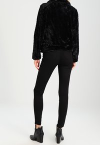 Dorothy Perkins Vinterjacka - black