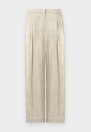 Magas derekú, bőszárú bézs nadrág finom virágmintával, elöl gombos záródással és pliszírozott részletekkel.