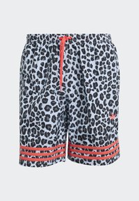 Badedragter i leopardmønster med en lyseblå baggrund, sorte pletter, rød snor i taljen og røde stribede detaljer i kanten. Casual design.