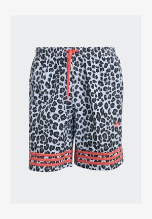 Plavky s leopardím vzorem na světle modrém pozadí, černé skvrny, červená šňůrka a červené pruhované akcenty na lemu. Neformální design.