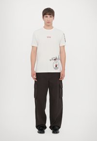 Iceberg Print T-shirt - vaniglia