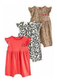 Drei Kinderkleider: eines rot mit Rüschen und Kirschenstickerei, eines weiß mit schwarzem Leopardenmuster und eines braun mit Leopardenmuster.