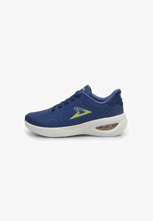 Sneaker sportiva blu navy con suola bianca, logo giallo e bianco sul lato, collo imbottito e cuscinetto ad aria visibile nel tallone.
