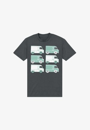 Tmavě šedé tričko s šesti stylizovanými ilustracemi světle modrých food trucků v různých orientacích, obkreslenými bílými detaily.