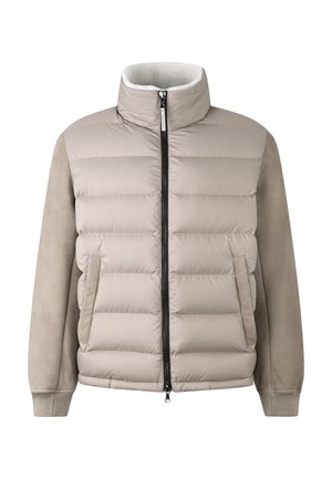 Jasno beżowa pikowana kurtka puchowa z zamkiem z przodu, wysokim kołnierzem oraz zamszowymi akcentami na rękawach i bocznych kieszeniach. Miękka, pikowana tekstura.