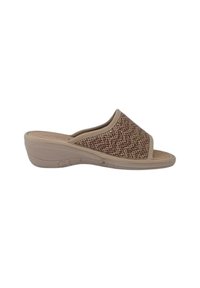 Sandali con zeppa e fascette in tessuto intrecciato marrone, con rivestimento beige imbottito e suola leggera beige arricchita da motivi floreali.