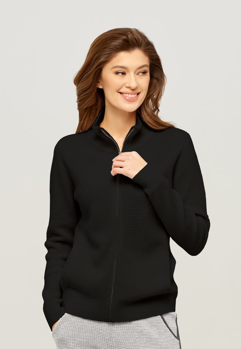Damen Strickjacken | Marc & André Strickjacke black/schwarz - WM00489 Damen Strickjacken | Marc & André Strickjacke black/schwarz - WM00489