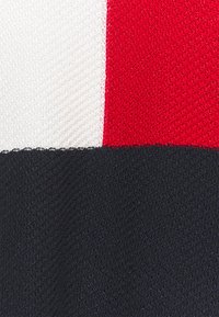 Tommy Hilfiger Curve Neule - red