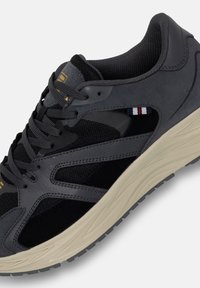 Fila NEON - Sneakers - black asphalt