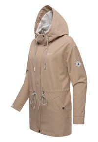 Bežna vodoodporna jakna s kapuco, vrvicami na pasu in ovratniku, stranskimi žepi ter detajlom logotipa na rokavu. Gladek, mehak tekstura.