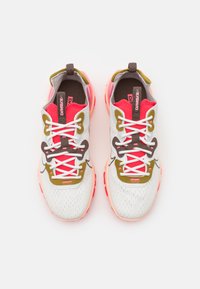 Nike Sportswear REACT VISION - Sapatilhas - summit white/ironstone/siren red