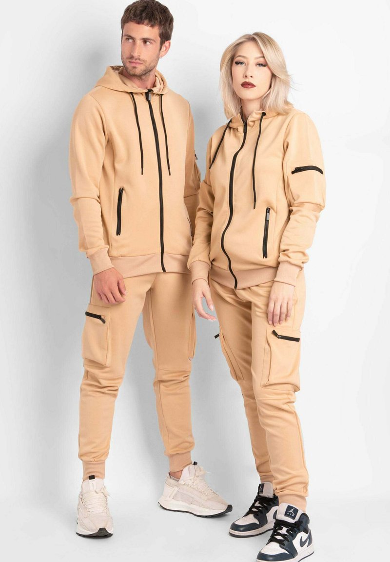 Puma Survêtement pour Femme Essential Animal Beige 692203-87 Beige - Prêt-à-Porter