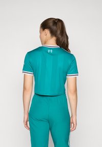 adidas Originals LIVERPOOL FC 25/26 THIRD WOMEN CROPPED - Klupska odjeća - sea green