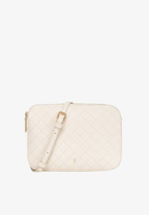 Pikowana torba na ramię w kolorze kremowym, wykonana z ekologicznej skóry, z złotym zamkiem błyskawicznym, odczepianym paskiem i prostokątnym kształtem z minimalistycznymi akcentami.