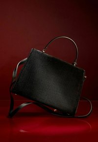 Unausgewählt, black velvet