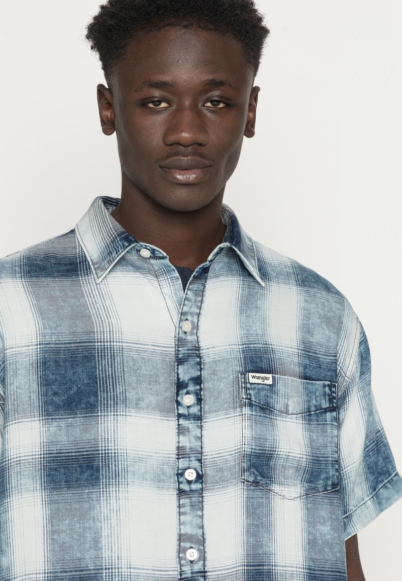 Herren Freizeithemden | Wrangler Hemd snow indigo/hellblau - WO08763 Herren Freizeithemden | Wrangler Hemd snow indigo/hellblau - WO08763