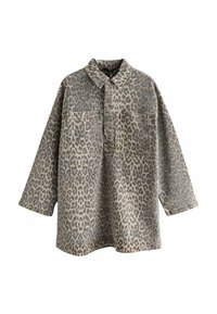 Oversized Hemd im Leopardenmuster aus beige und grauem Denim, mit Kragen, zwei vorderen Taschen und Knopfverschluss. Lange Ärmel mit Manschetten.