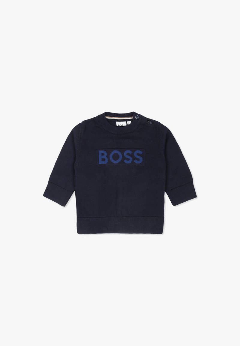Pull bleu marine en tissu doux, avec des manches longues et un col rond. 'BOSS' est affiché en lettres bleues contrastantes.
