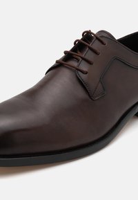 BOSS LIMBER  - Pensko med snøring - dark brown