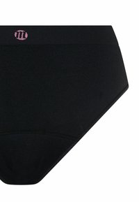 Schwarze Baumwollunterwäsche mit einem dehnbaren Bund, der ein kleines pinkes Logo zeigt. Glatte Textur, hoch tailliertes Design mit minimalen Nähten.