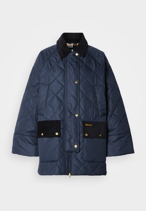 Granatowa pikowana kurtka z kołnierzem z sztruksu, dwoma czarnymi kieszeniami ze sztruksu z złotymi elementami oraz złotym logo na lewej kieszeni.