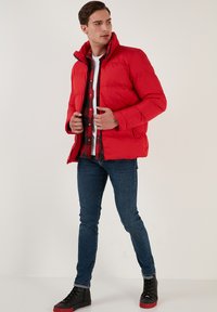 Buratti REGULAR FIT - Žieminė striukė - red