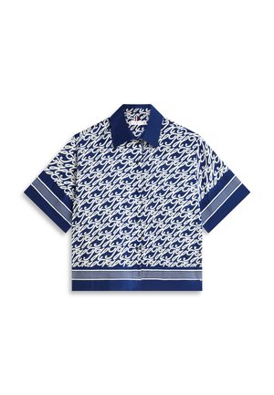 Chemise bleu marine à manches courtes avec boutons, motif répétitif en écriture cursive blanche, et col, poignets, ainsi que bandes d'ourlet bleu marine unis.