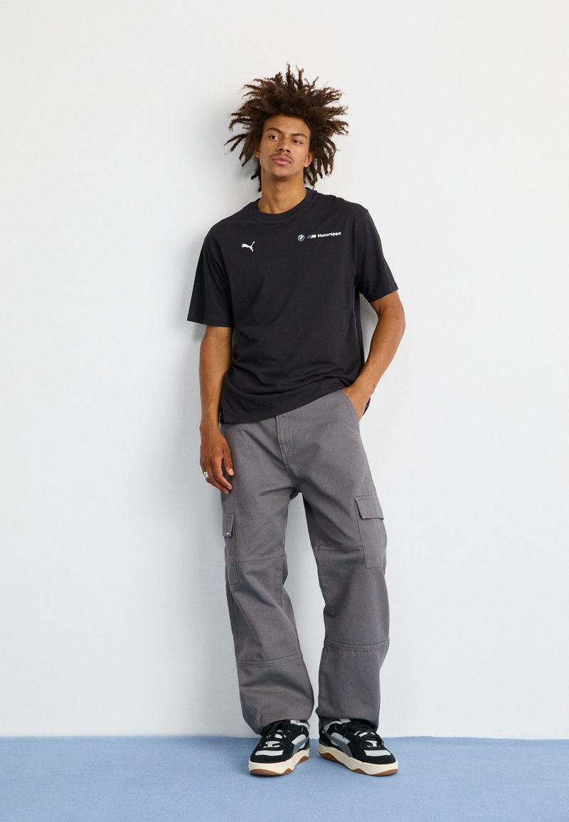 Puma BMW MMS ESS+ LOGO TEE - Triko s potiskem - black