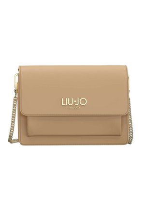 Sac bandoulière rectangulaire beige avec rabat avant, chaîne dorée et logo métallique "LIU JO Milano" sur le rabat avant.
