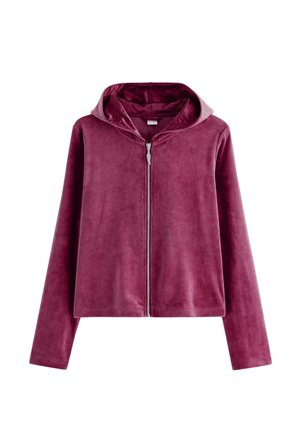 Zachte fluwelen donkerroze hoodie met ritssluiting, lange mouwen en een losse pasvorm, afgebeeld op een witte achtergrond.