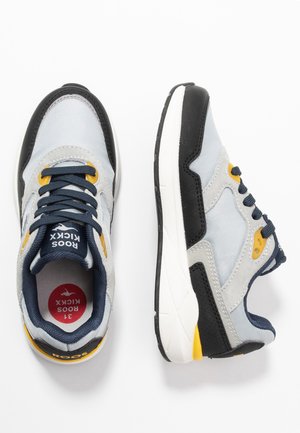 ULTIMATE - Trainers - grey/black