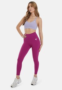 SQUATPROOF Top - iris purple