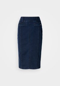 Tamsiai mėlynas džinsinis pieštuko formos sijonas, pasižymintis prigludusia forma, juosmens diržo kilpomis ir matomomis siūlėmis palei siūles ir kišenes.