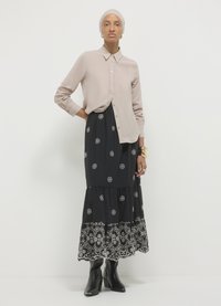 Calliope RICAMO  - Maxirock - var ultrablack