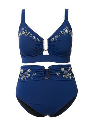 Costume da bagno a due pezzi blu navy con slip a vita alta e top, entrambi caratterizzati da dettagli con perline dorate e turchesi e accenti centrali a forma di U dorata.