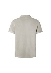 Polo à manches courtes en gris clair, en coton, avec un col classique et une texture lisse, se terminant par un ourlet droit.