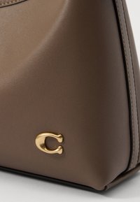 COACH JULIET SHOULDER BAG 25 - Handbag - dark brown