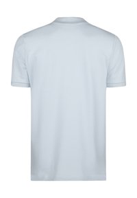 Helles blaues Baumwoll-T-Shirt, kurze Ärmel, Rundhalsausschnitt, glatte Textur, schlichtes Design ohne Muster oder Akzente. Geeignet für legere Kleidung.