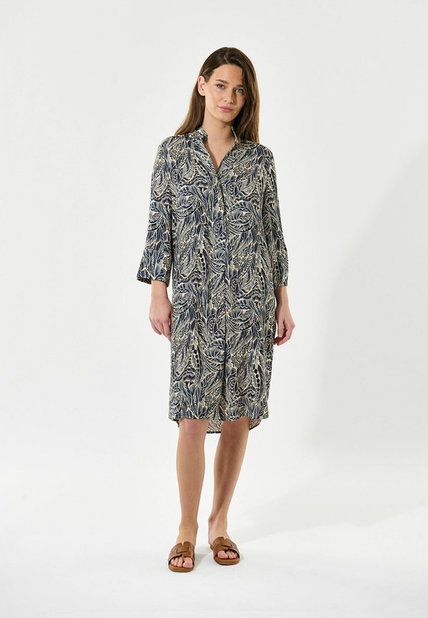 KAMILLESDEA - Freizeitkleid - delamere